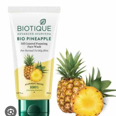Bio Pineapple Oil Balancing Face Wash